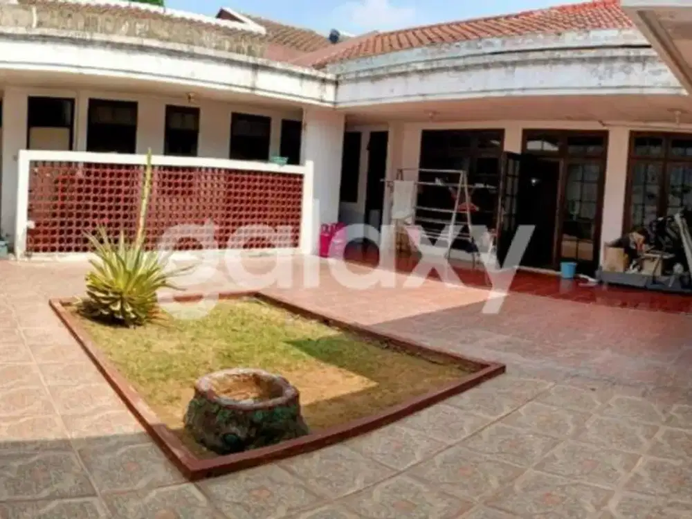 RUMAH di KAWASAN ELIT Satelit Indah Surabaya Barat