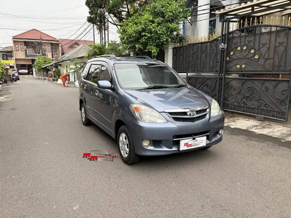 Daihatsu  Xenia Li Deluxe 1.0 Manual 2010 Abu-Abu Metalik