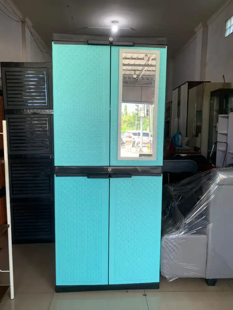 Lemari plastik goldbro 9008