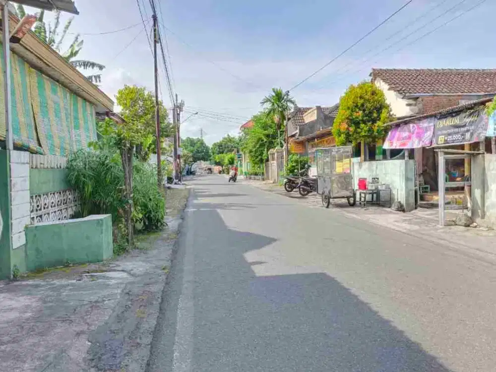 Tanah Panularan 113Mt, Ld 8Mt, jl Srinarendro Baron, dkt jl Dr Rajiman, Laweyan, Solo