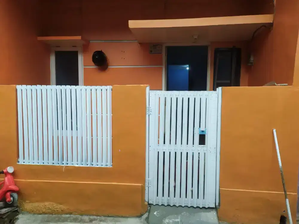 Rumah mungil di lubang buaya