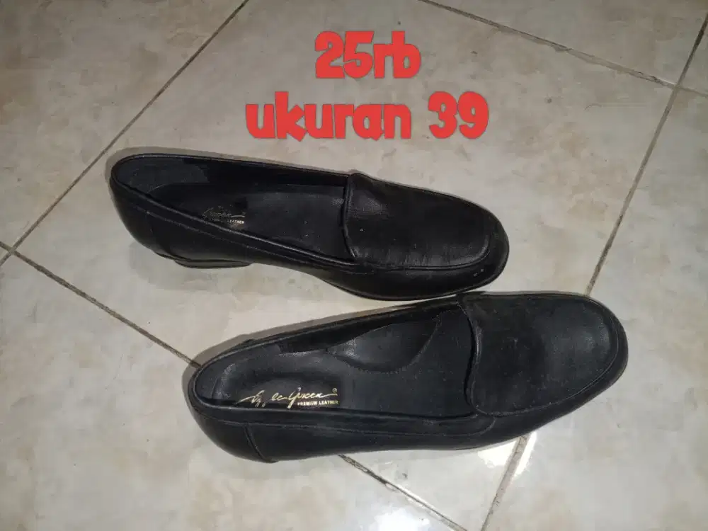 SEPATU WANITA UK.39