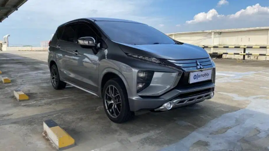 LOW DP Mitsubishi Xpander 1.5 Ultimate Bensin-AT 2017 WYP