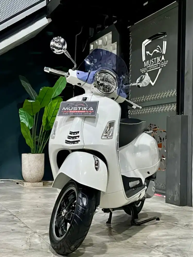 Vespa GtS tahun 2021