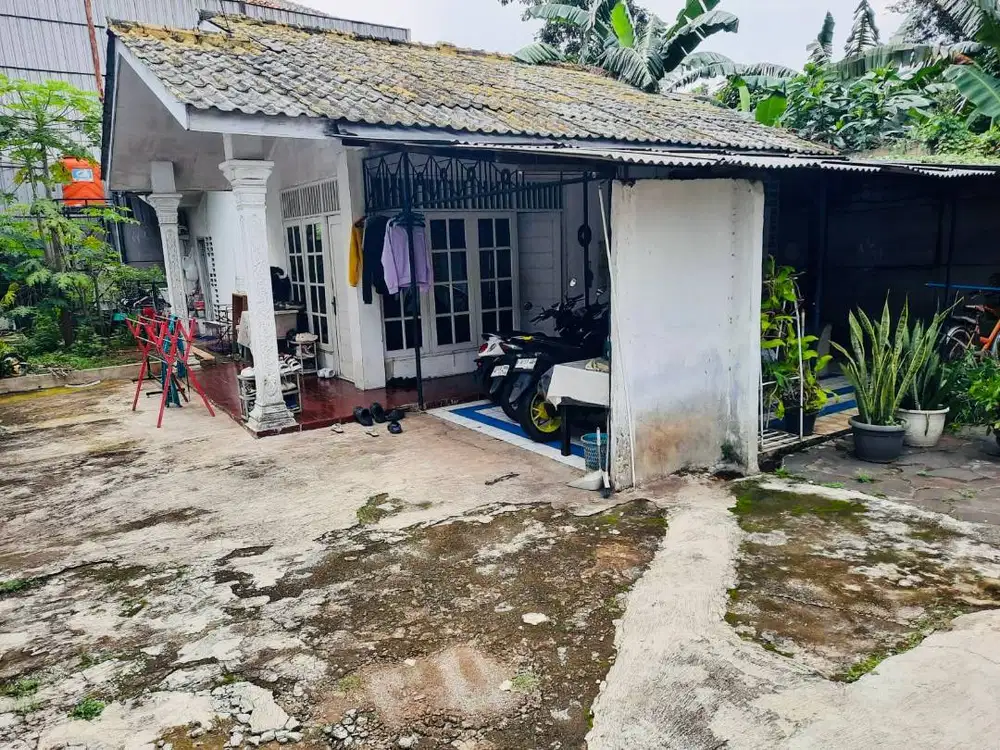 DIJUAL RUMAH LUAS DAN ADEM