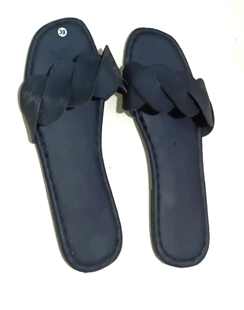 Sandal wanita merk deliwafa