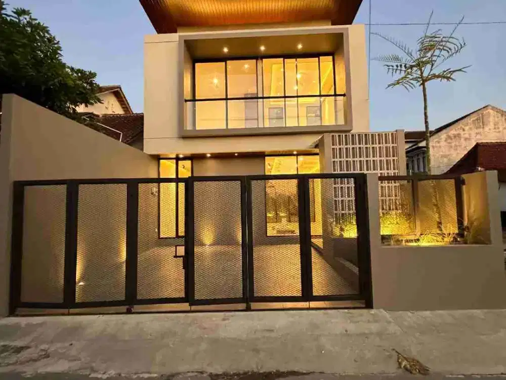 Rumah Industrial Modern Dekat UGM