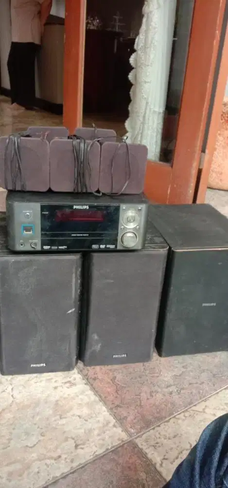 Compo Phillips speaker