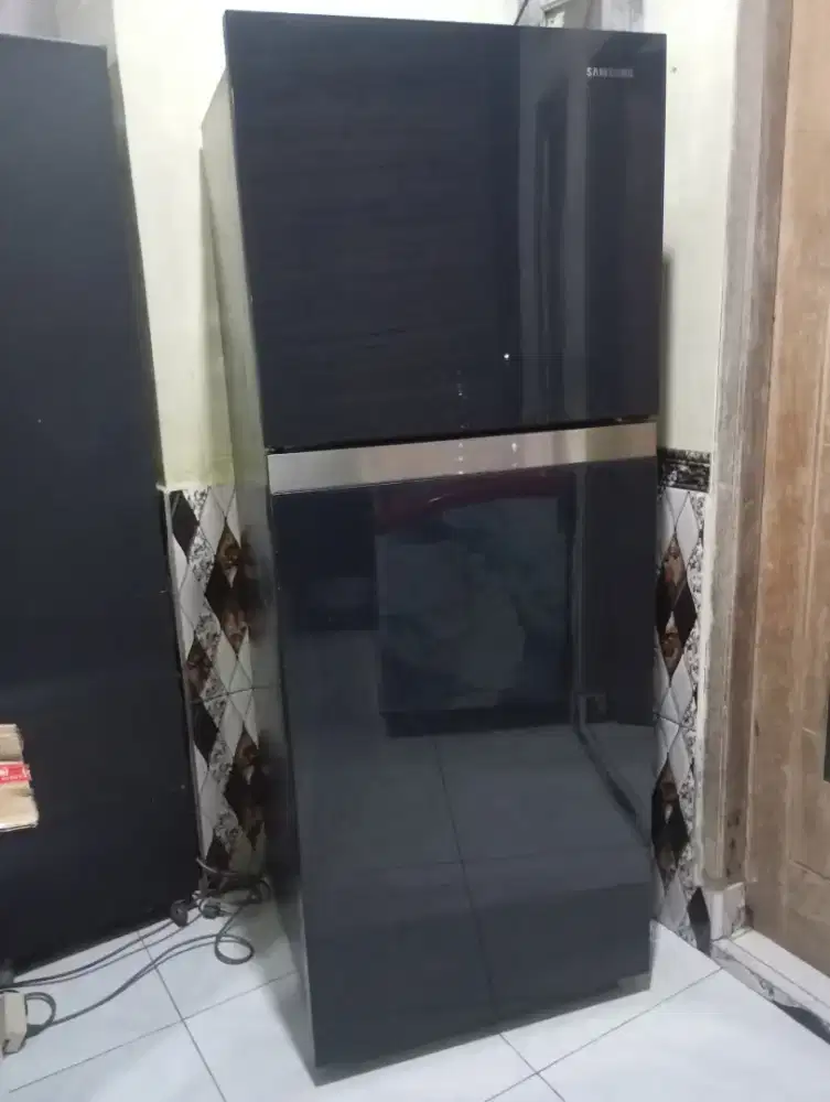 Kulkas 2pintu jumbo Samsung orian