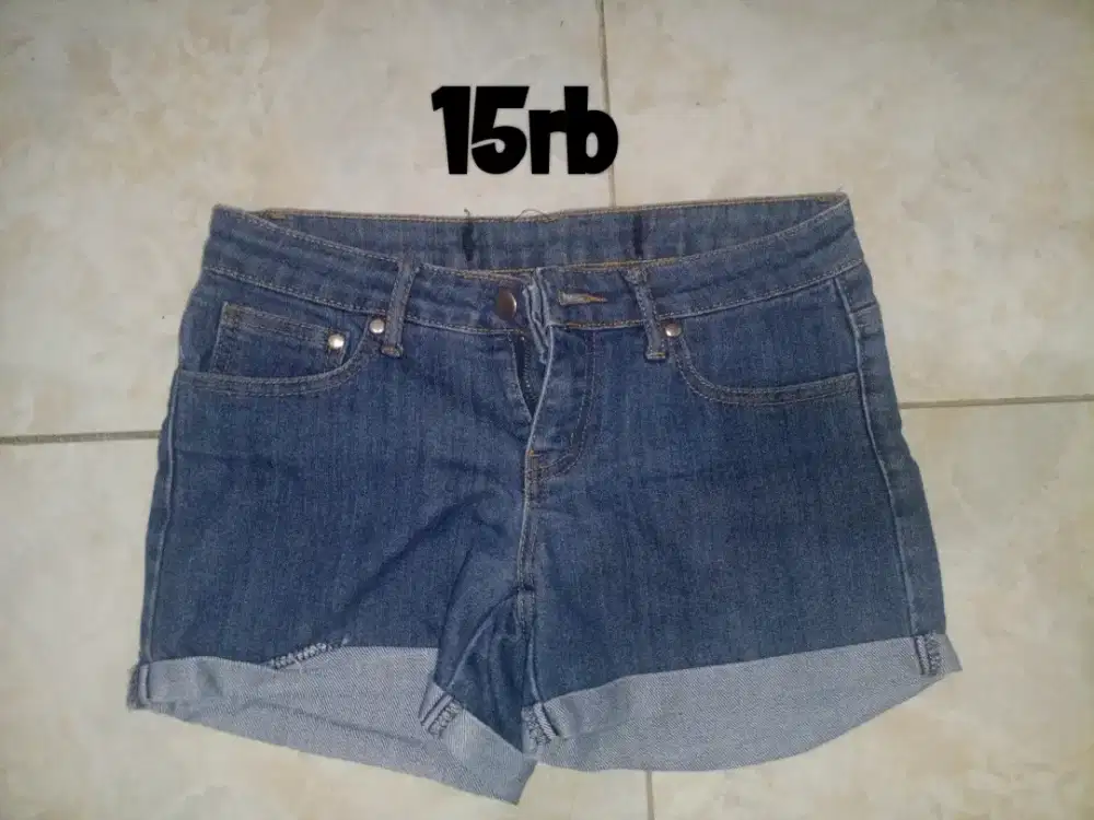 CELANA HOTPEND WANITA