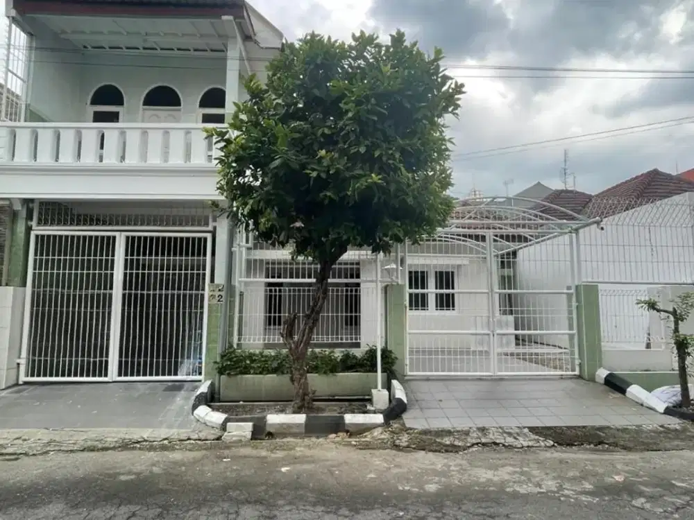 Rumah Terawat Sutorejo Prima Indah Surabaya Timur Row Jalan 3 Mobil