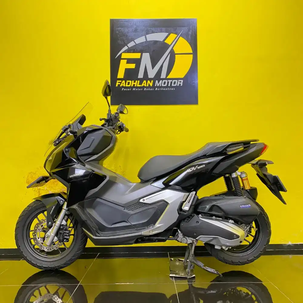 Honda ADV 160 tahun 2023 km low full orisinil pajak hidup panjang