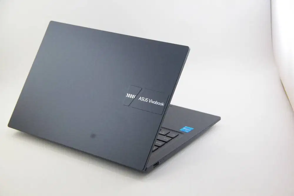 Asus VivoBook X1404VA - I38128 Core i3 Gen13 8GB Ssd 512GB Layar 14