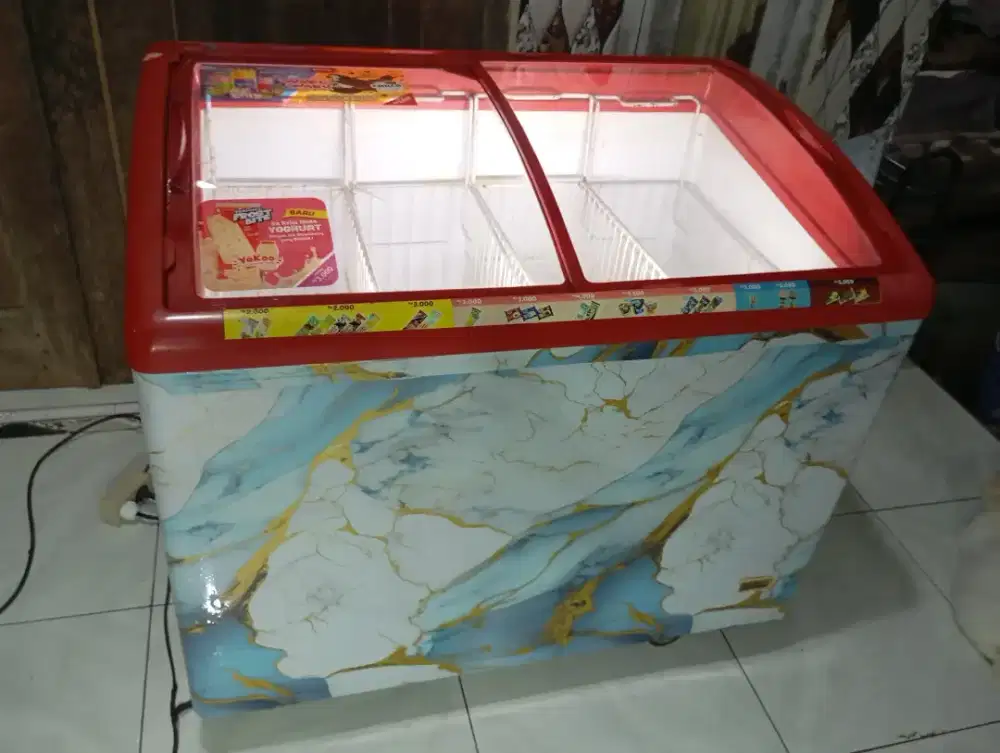 Freezer sleding kaca 280liter orian