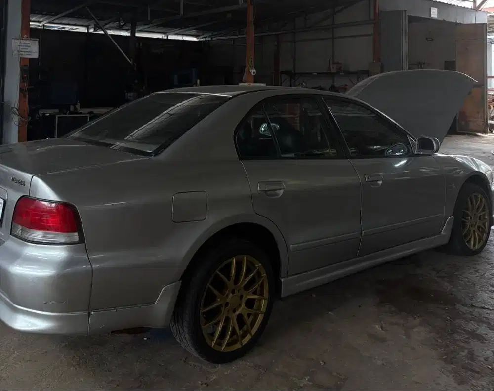 MITSUBISHI GALANT ST AT V6