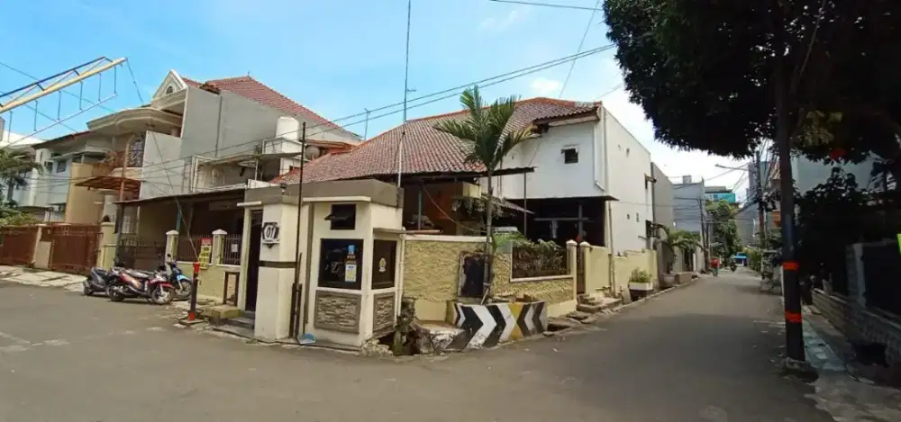 Dijual rumah dan kosan di grogol Jakbar (ev)