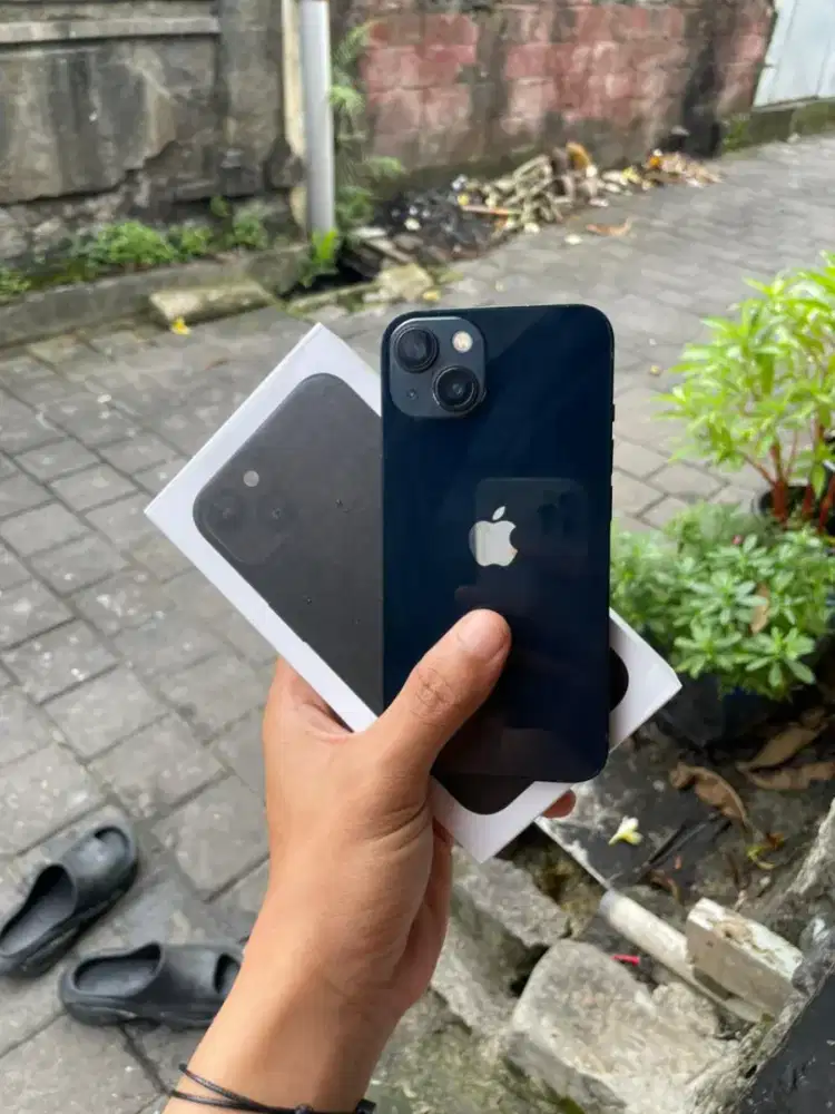 iPhone 13 128GB iBox