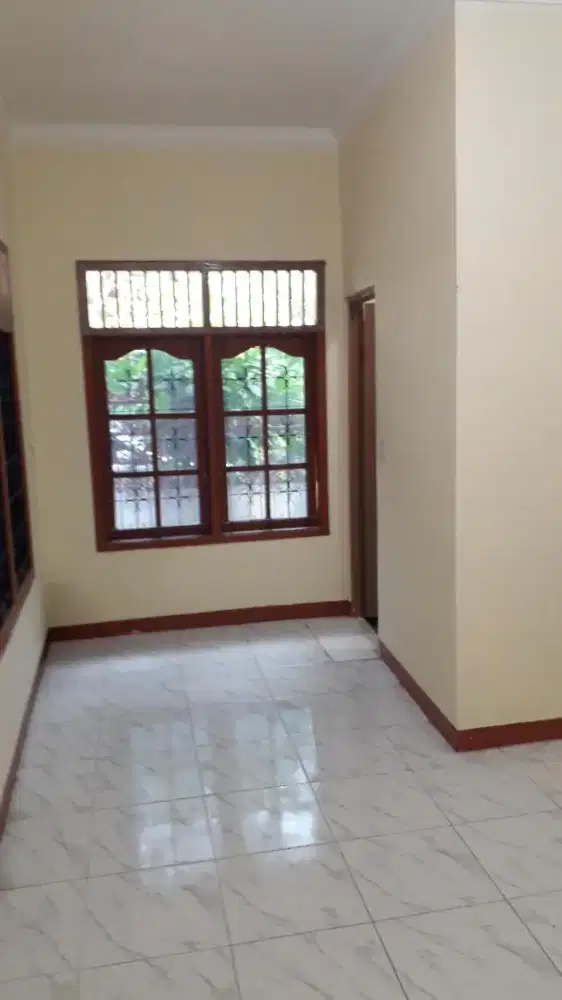 Dikontrakan pertahun rumah baru yang Nyaman dan Aman 24 jam ( Nego )