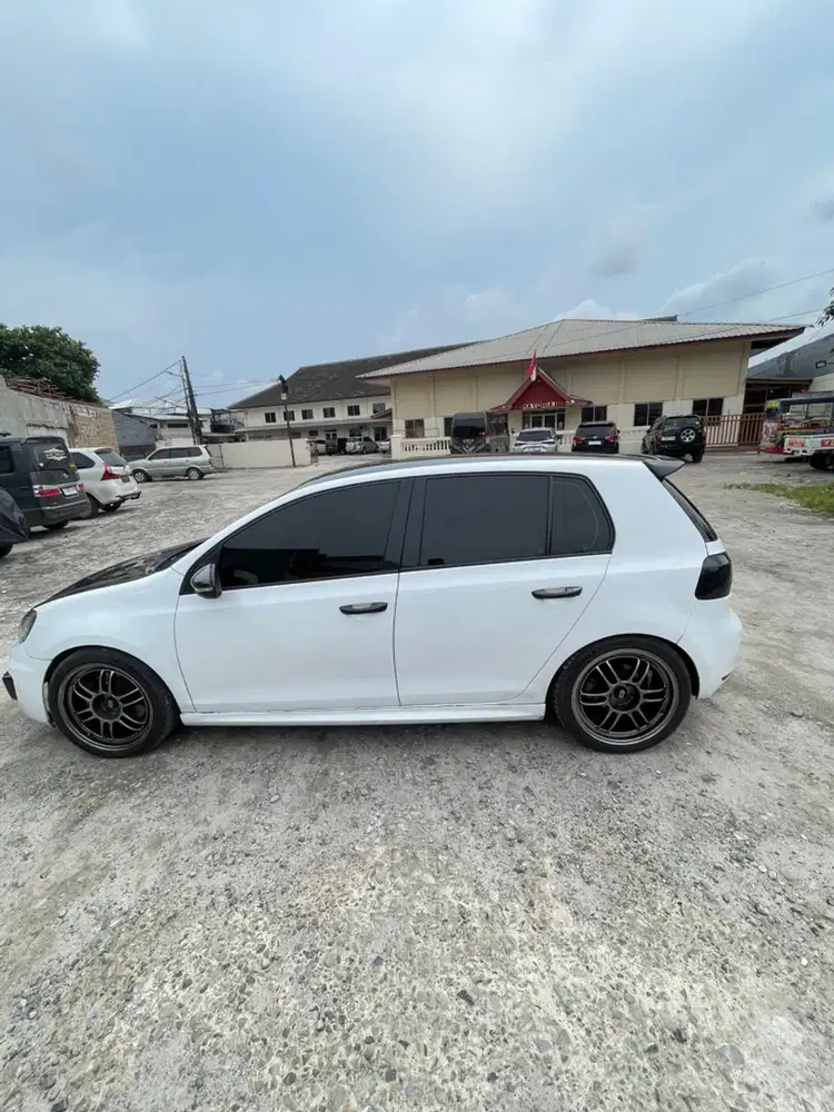 Volkswagen Golf 2011 Bensin