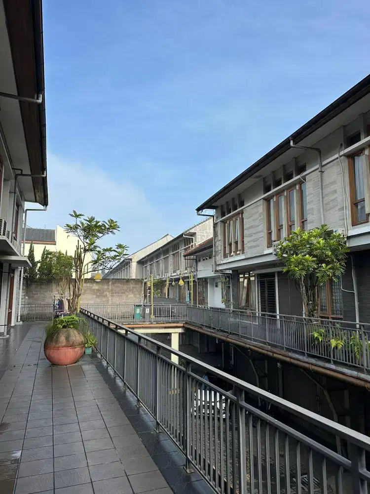 Dijual Rumah Semi Furnished di Istana Pasteur Regency Bandung