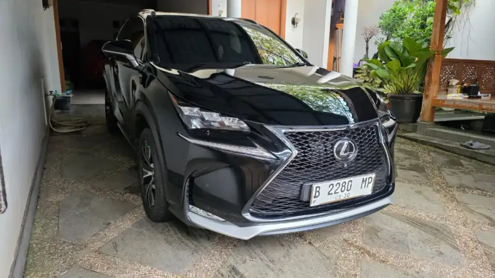 Lexus NX200T F Sport 2015 AT Sunroof pajak pjg km asli 50rb record