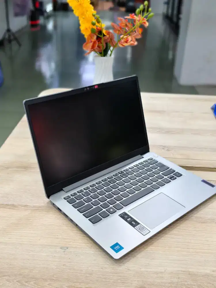 Lenovo Ideapad slim 1