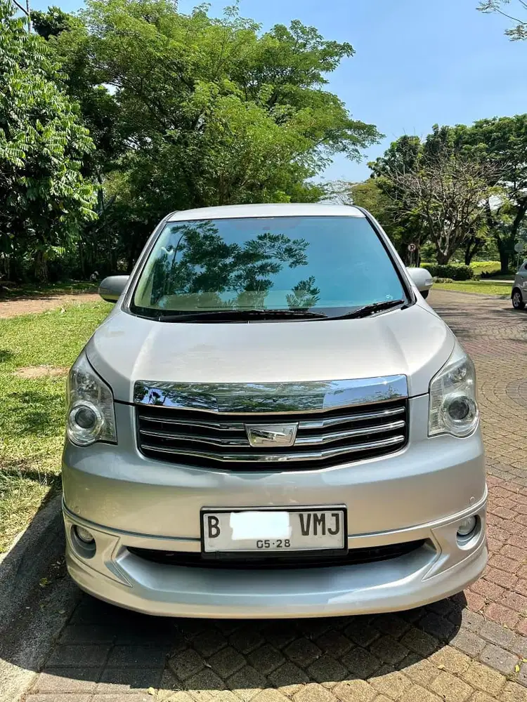 Toyota Nav1 2013 Bensin