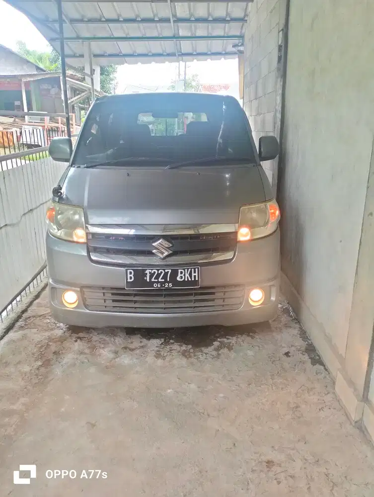 Suzuki APV 2010 Bensin