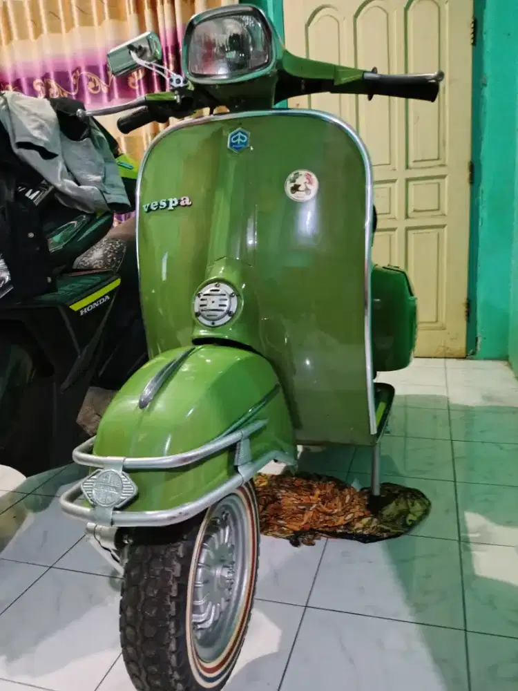 Vespa Super 1975 Istimewa