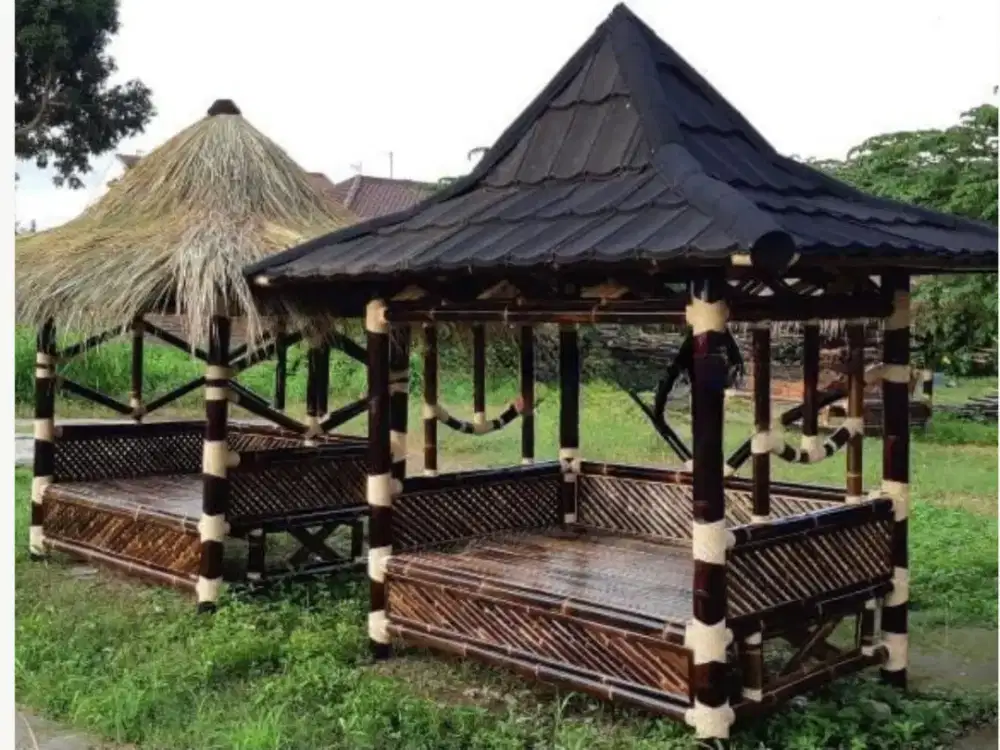 Saung gazebo Bambu ukuran 2x2 Atap Metalroof
