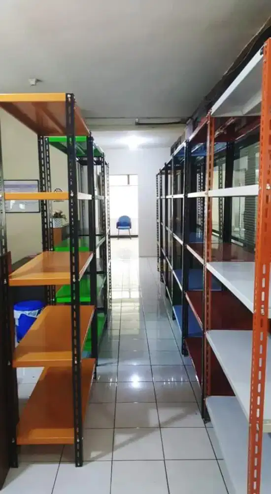 Rak besi siku rak besi gudang