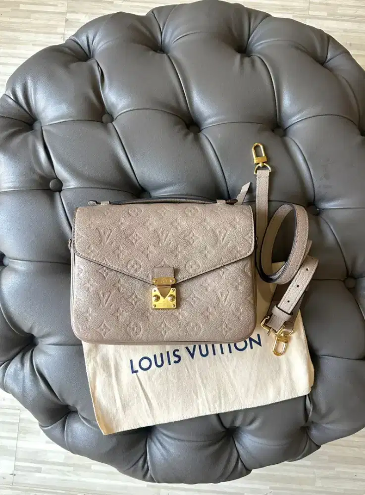 Louis vuitton  empreinte grey tourtelle