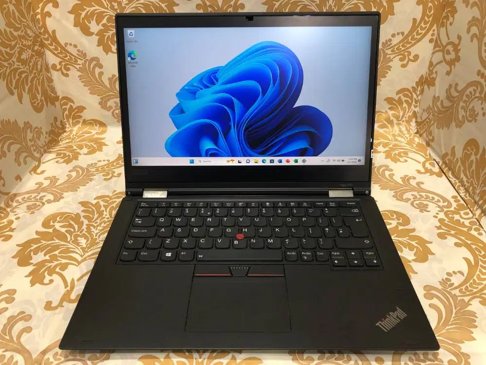 LENOVO THINKPAD YOGA 370 I5 GEN7 RAM 16 GB SSD 256GB STYLUS PEN