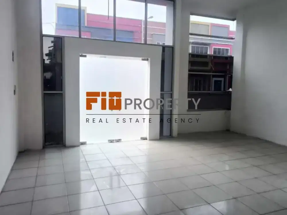 DI SEWAKAN GUDANG + KANTOR DI PERGUDANGAN PARAGON