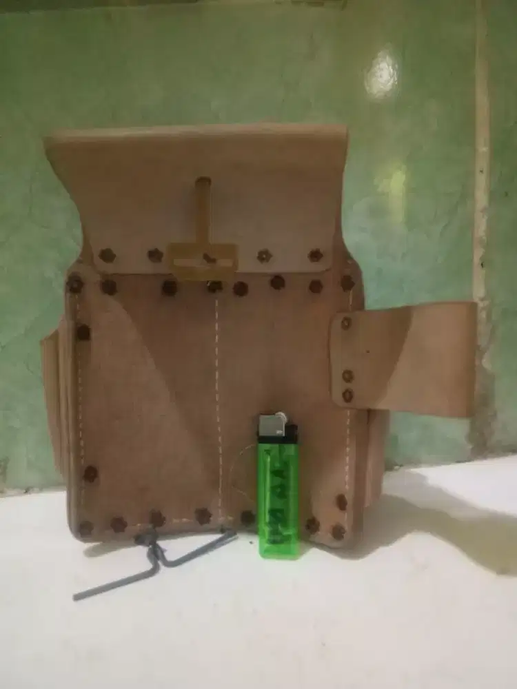 Tas pinggang pekerja made in America