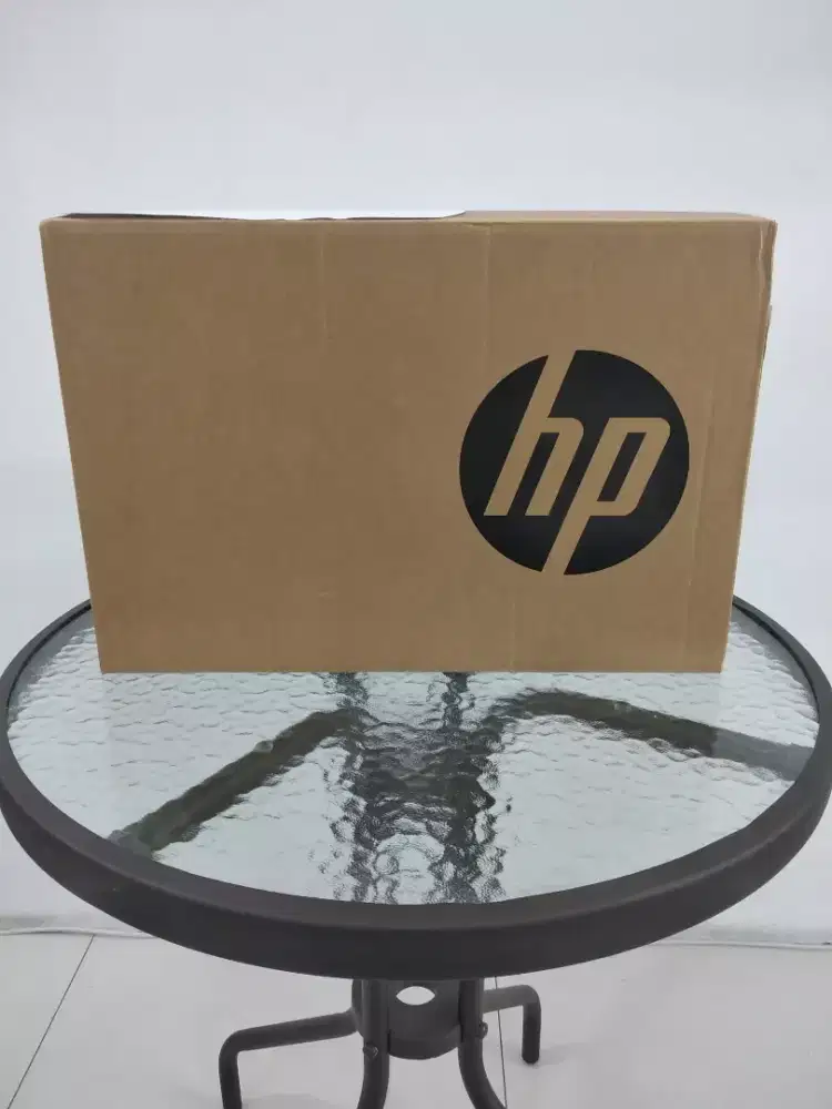LAPTOP HP 14 EM0333AU SILVER