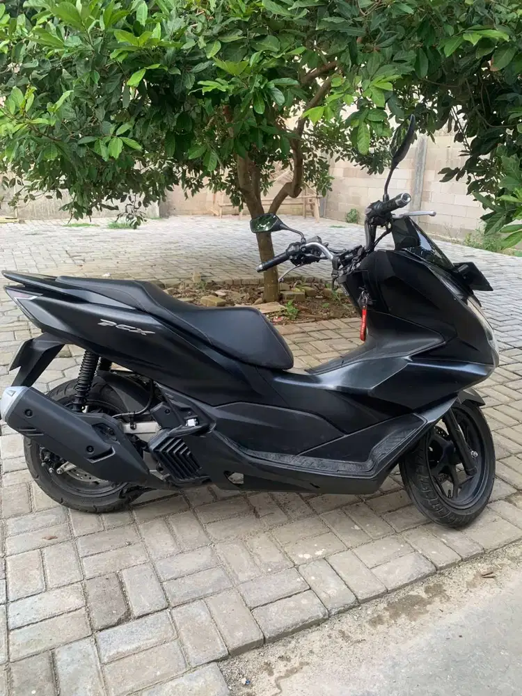 Honda PCX CBS 2021 - Hitam Doff