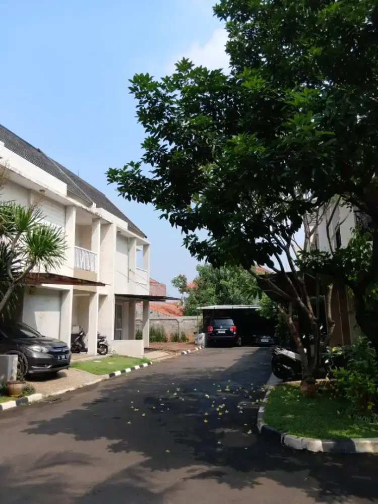 Siap huni rumah dalam cluster hanya 5 menit ke stasiun Pondok Ranji