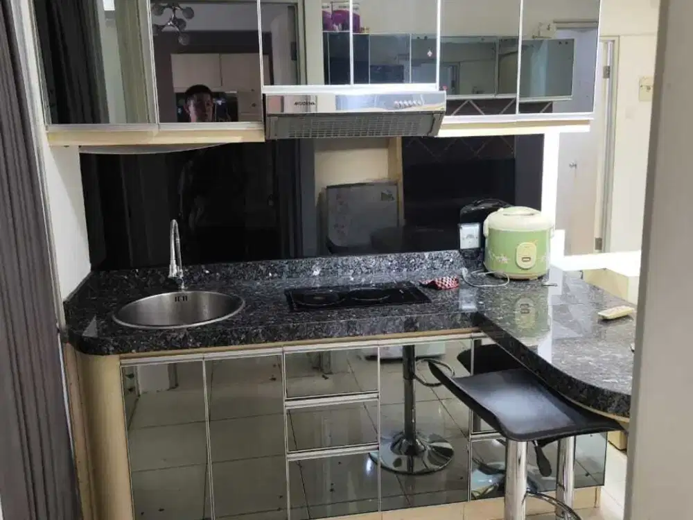 disewa 2 kamar apartemen greenbay full furnished rapi