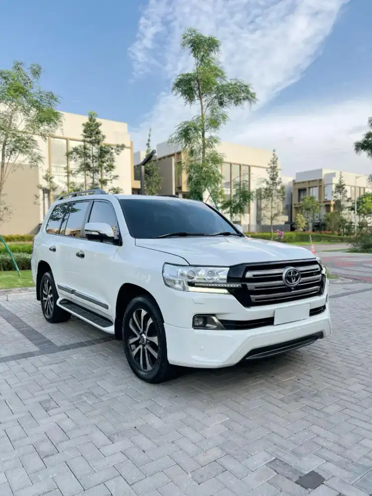 TOYOTA LAND CRUISER VX200 ATPM