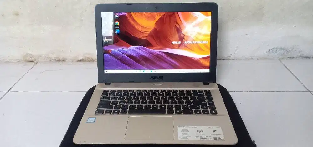Laptop ASUS X441U, Intel Core i3 Gen 6 RAM 8GB SSD 128GB, NO MINUS
