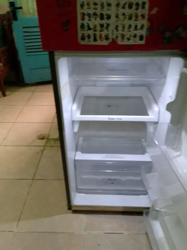 kulkas 2 pintu inverter merk samsung