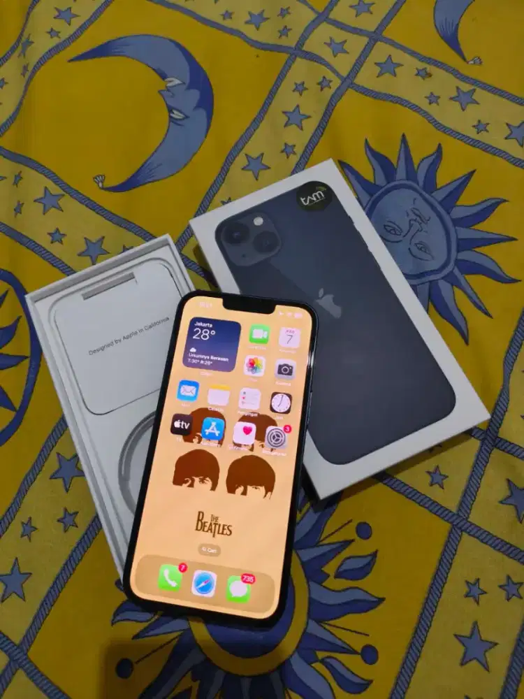 Di jual HP Iphone 13 Midnight Black 128 GB