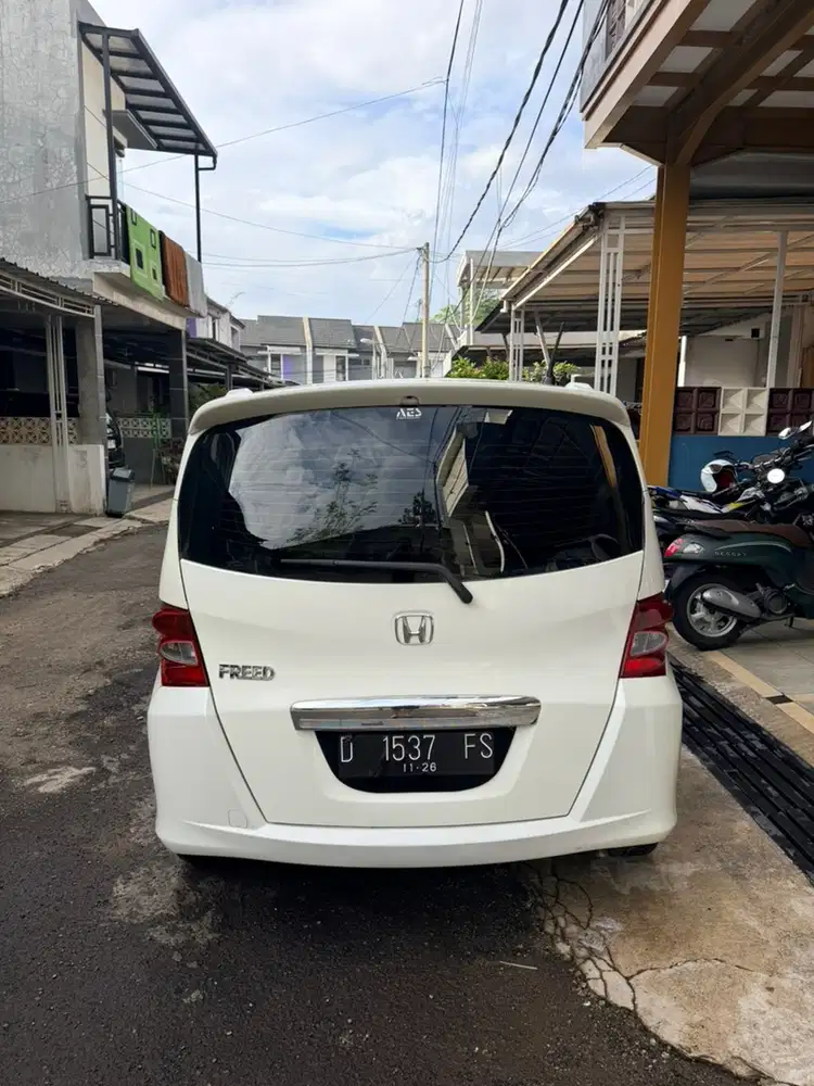 Honda Freed 2011 Bensin