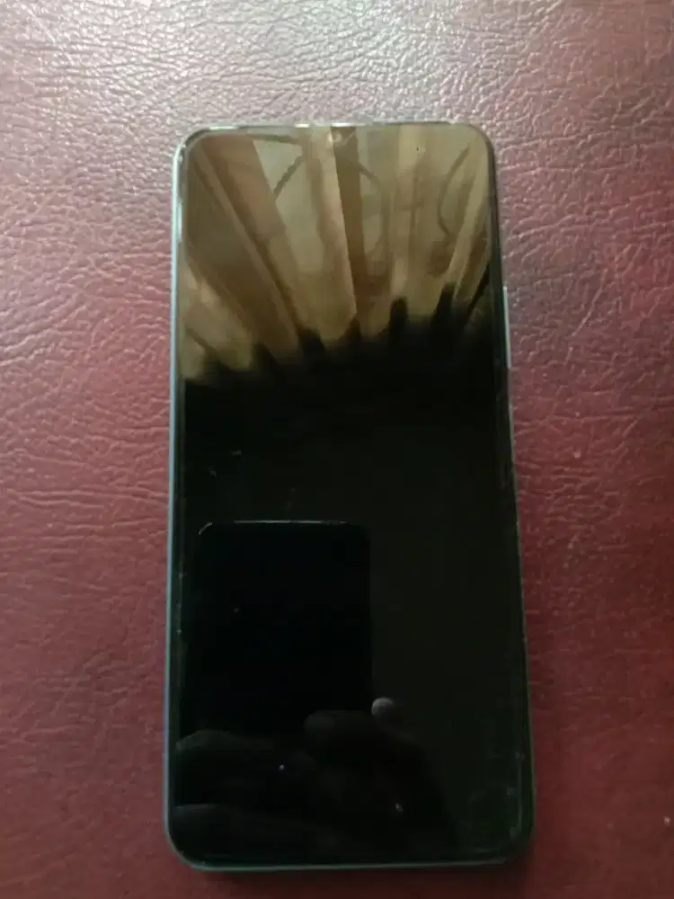 Vivo y21a kondisi masih bagus... pemakaian tangan pertama