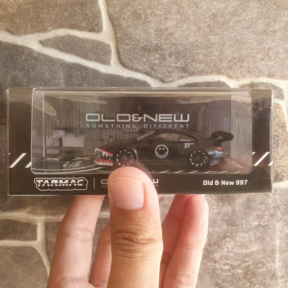 Tarmac Works Old & New 997 1/64 (Matte Black, Hitam Doff, Porsche)