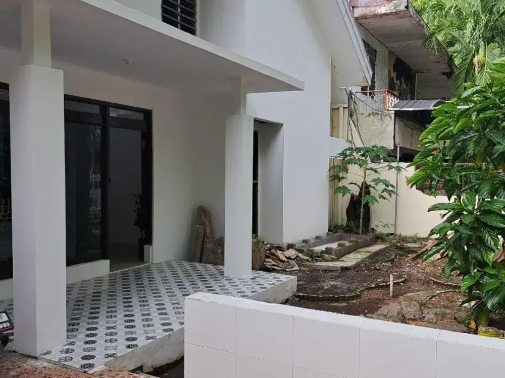 Rumah pusat kota  Jl Ngagel Jaya Utara Jalan kembar Strategis Usaha Selesai direnof