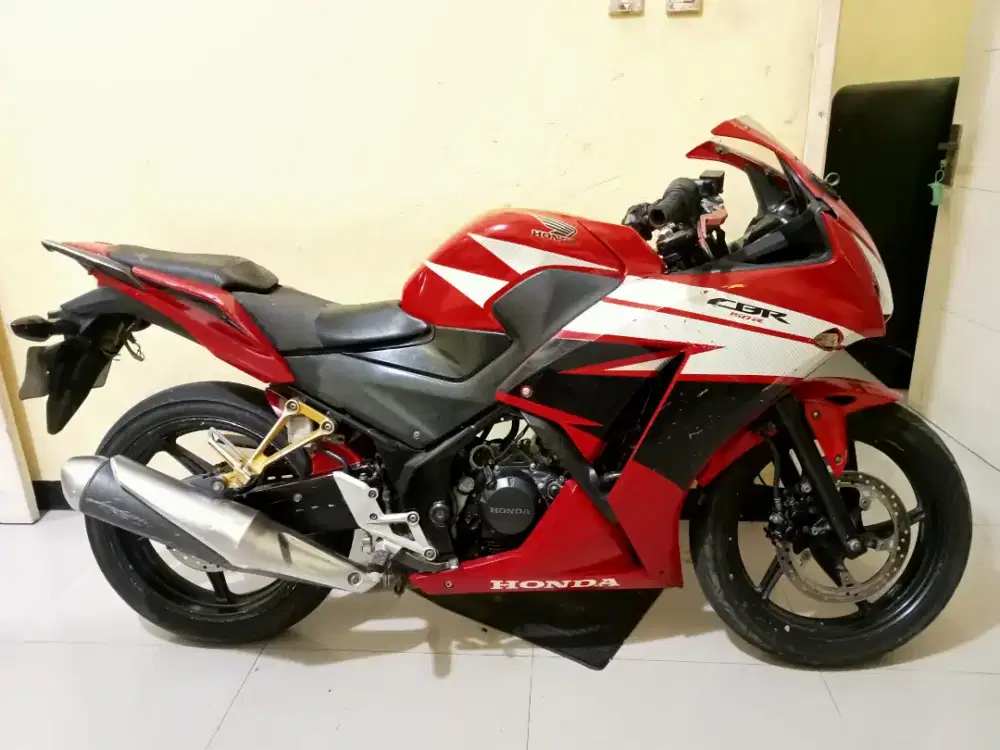 Honda CBR tahun 2015