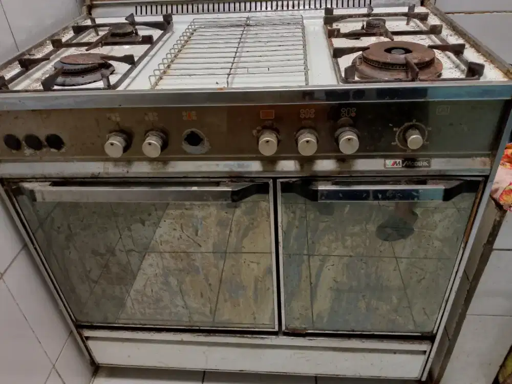 Kompor Modena 4 tungku + oven