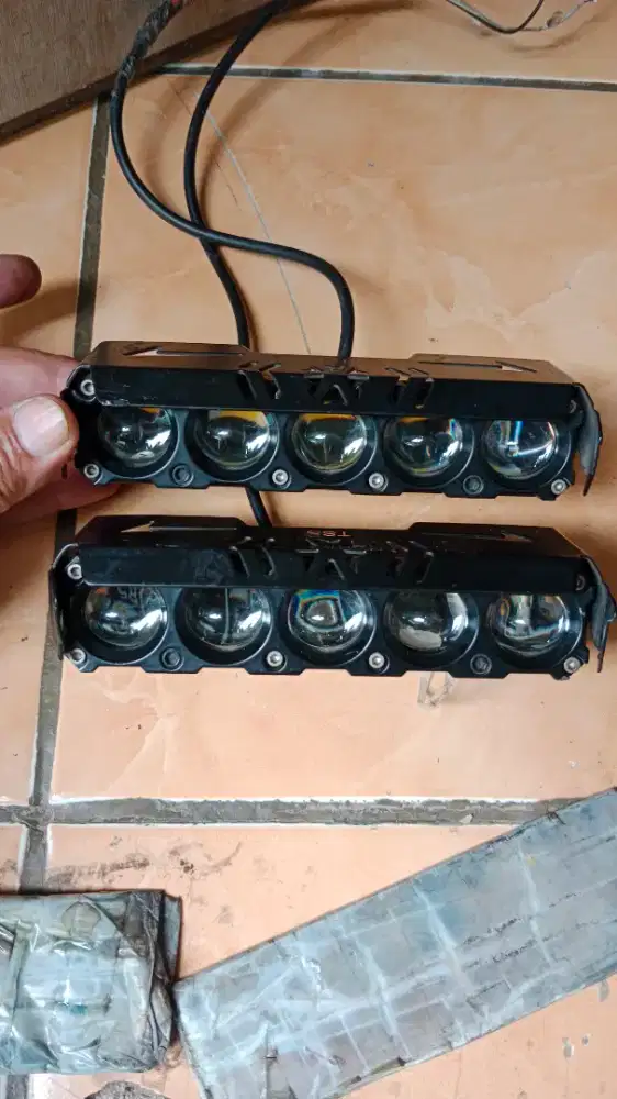 Lampu sorot Rp.250.000